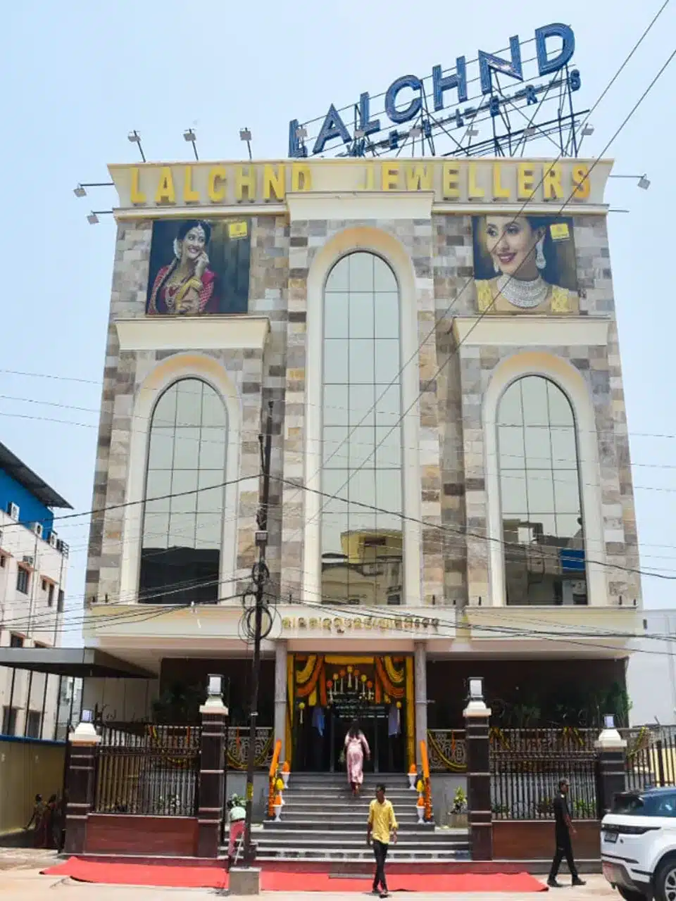 Berhampur Lalchnd Jewellers showroom